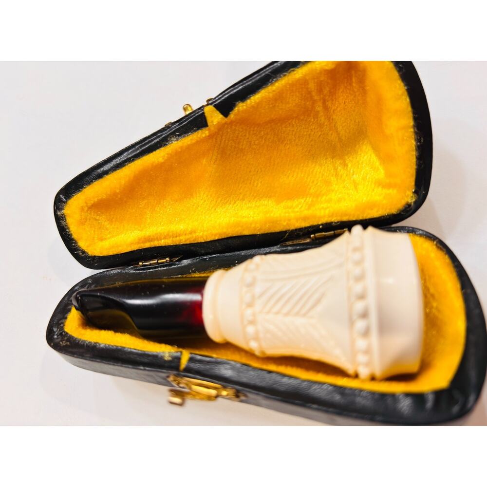 Vintage Cigar Holder In Fitted Case Amber Bakelite Style Tobacciana